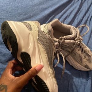 Yeezy size 6 men